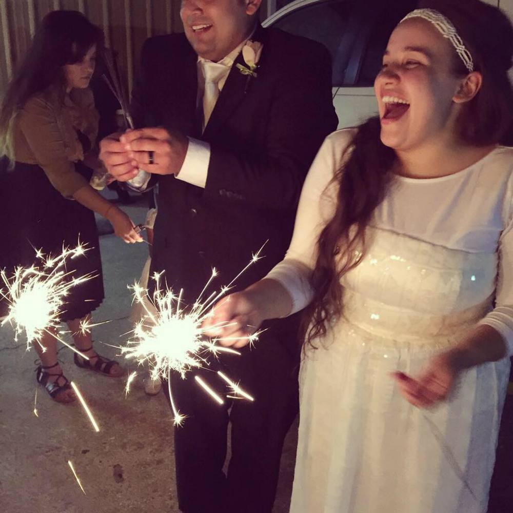 Meet your Posher, Cara